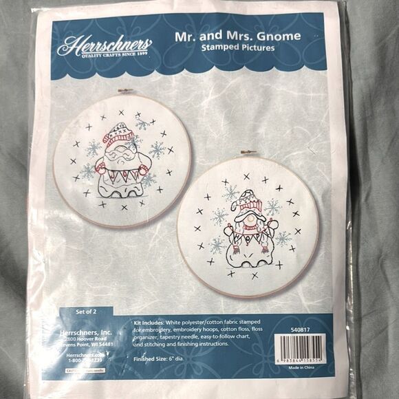 Herrschners Mr. & Mrs. Gnome Stamped Pictures Kit Christmas Crafts Gifts Holiday - Picture 1 of 7